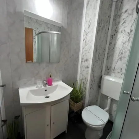 Pensiunea Uno Guest house